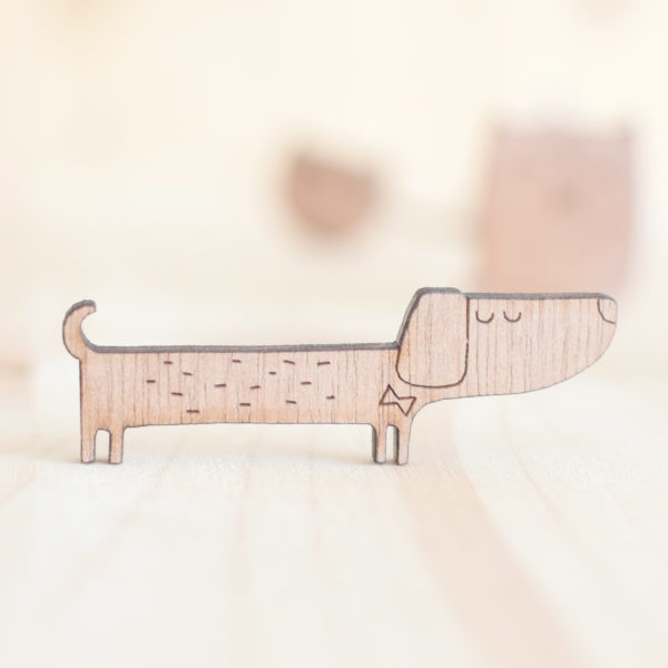 Broche en bois "Monsieur Saucisse"