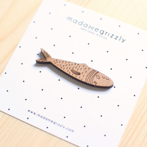 Broche en bois "Sardine"